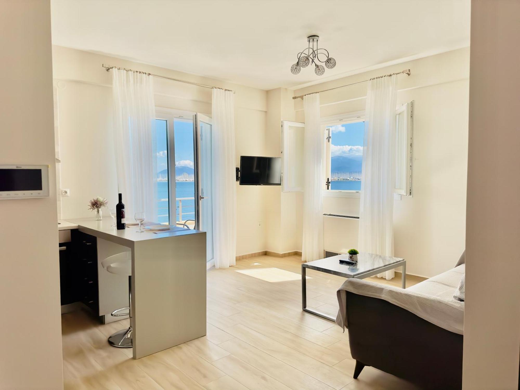 Bluish 3A Appartement Preveza Buitenkant foto