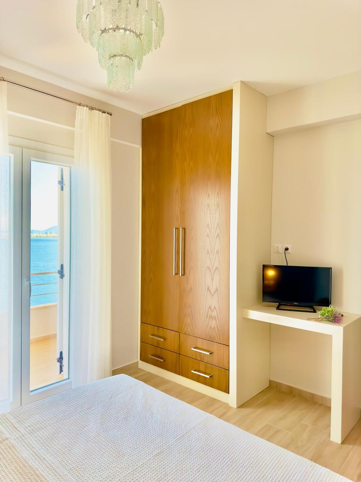 Bluish 3A Appartement Preveza Buitenkant foto