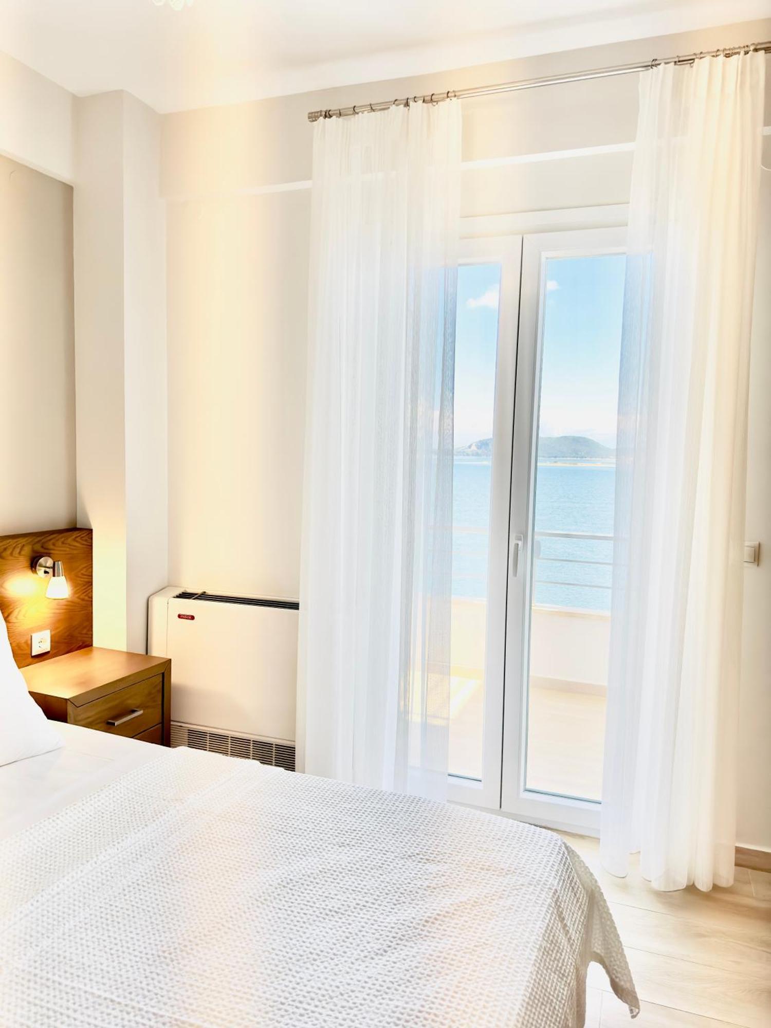 Bluish 3A Appartement Preveza Buitenkant foto