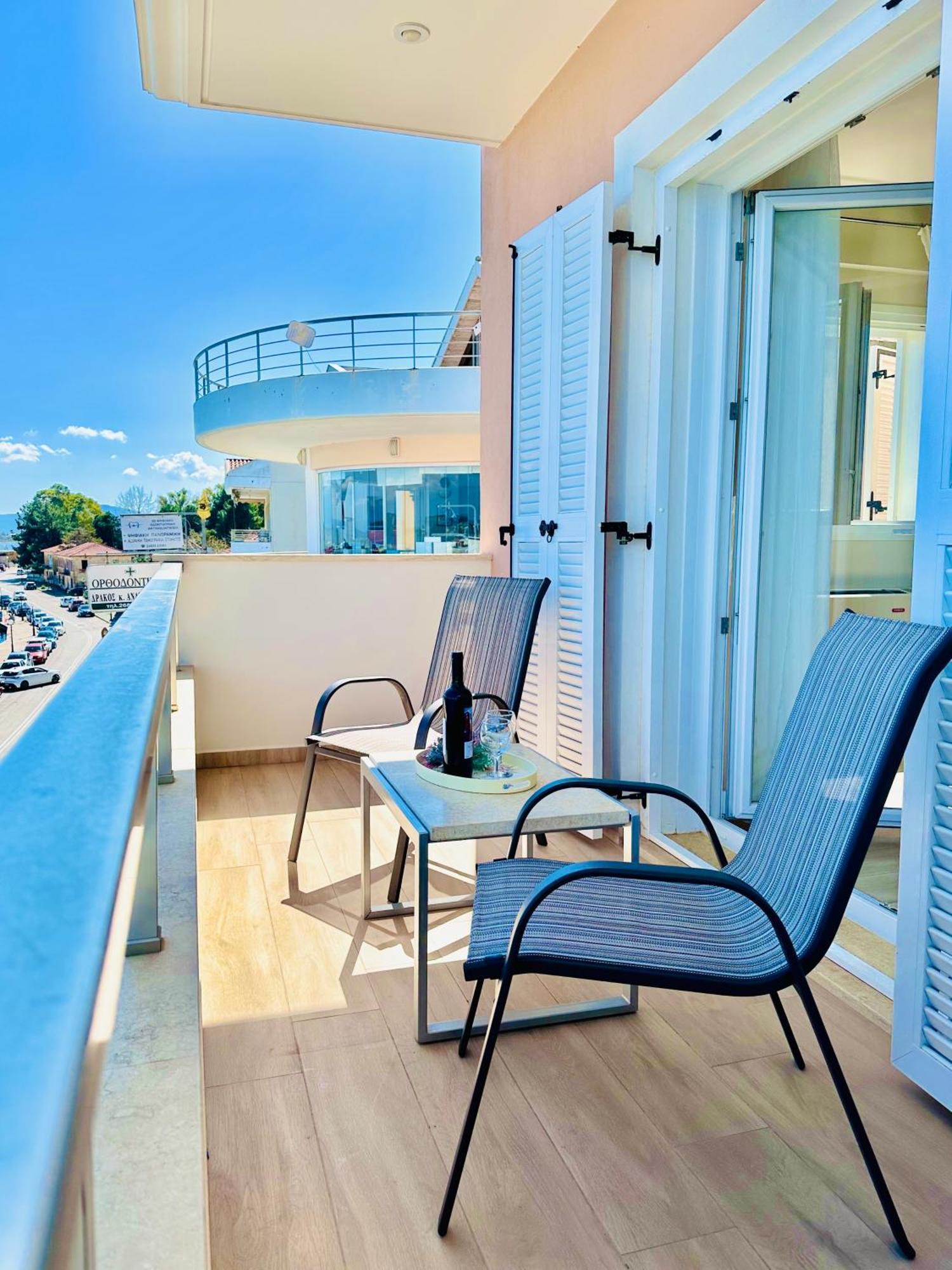 Bluish 3A Appartement Preveza Buitenkant foto