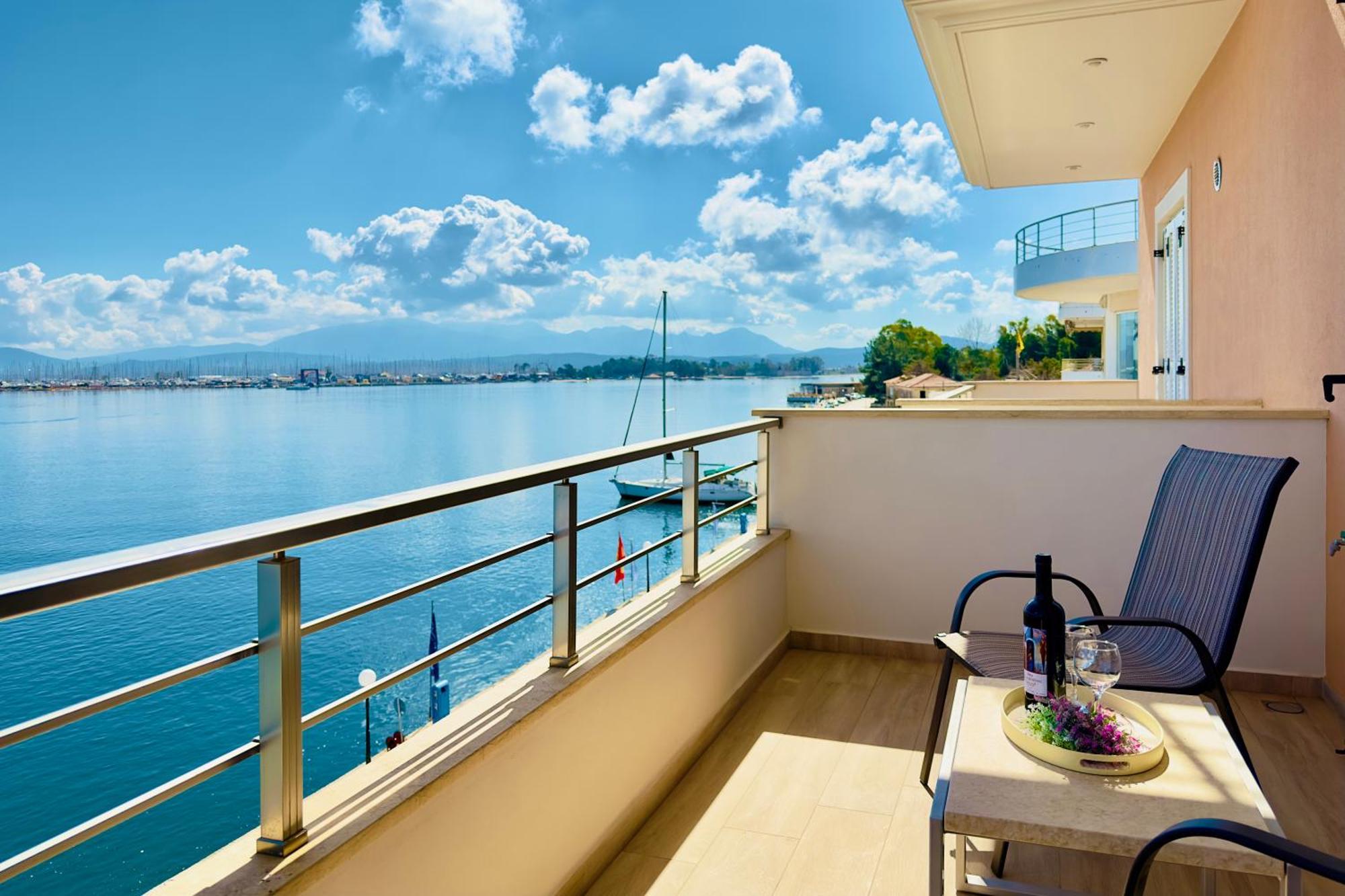Bluish 3A Appartement Preveza Buitenkant foto